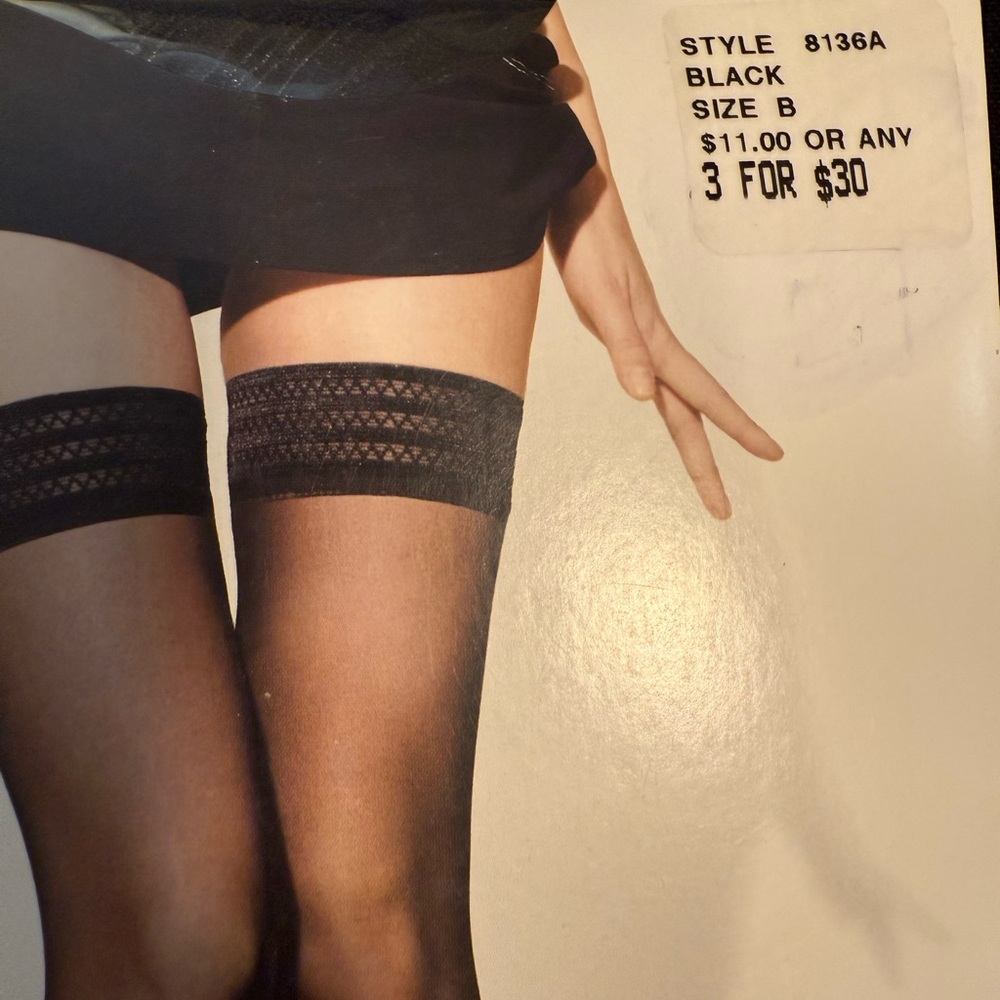 NEW NORDSTROM Diamond‎ Band Thigh High Sheer Stockings BLACK SIZE C  NWT #8136A